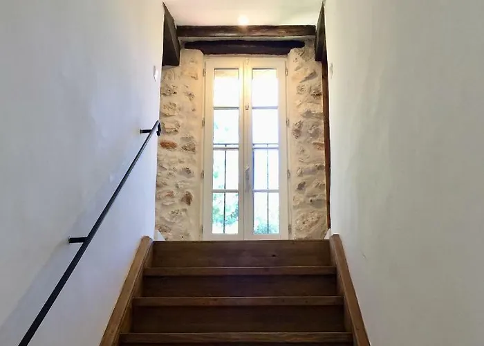 Holiday home 19c Provencal Stone House With Private Pool Near Uzes